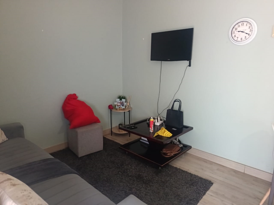 5 Bedroom Property for Sale in Monument Heights Northern Cape